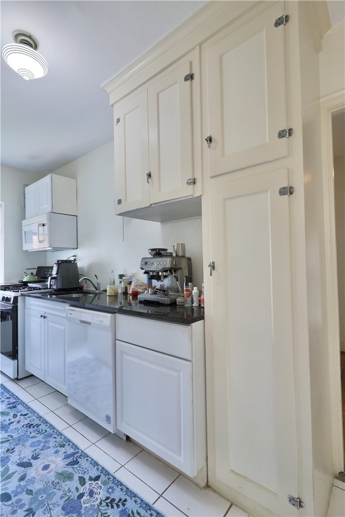 50 Academy Ave - Photo 19