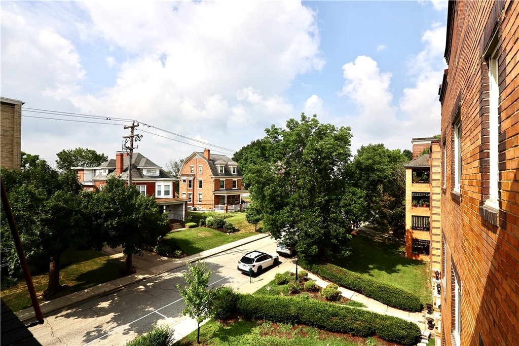 50 Academy Ave - Photo 12