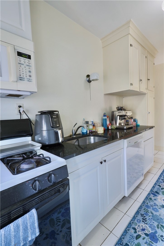 50 Academy Ave - Photo 18