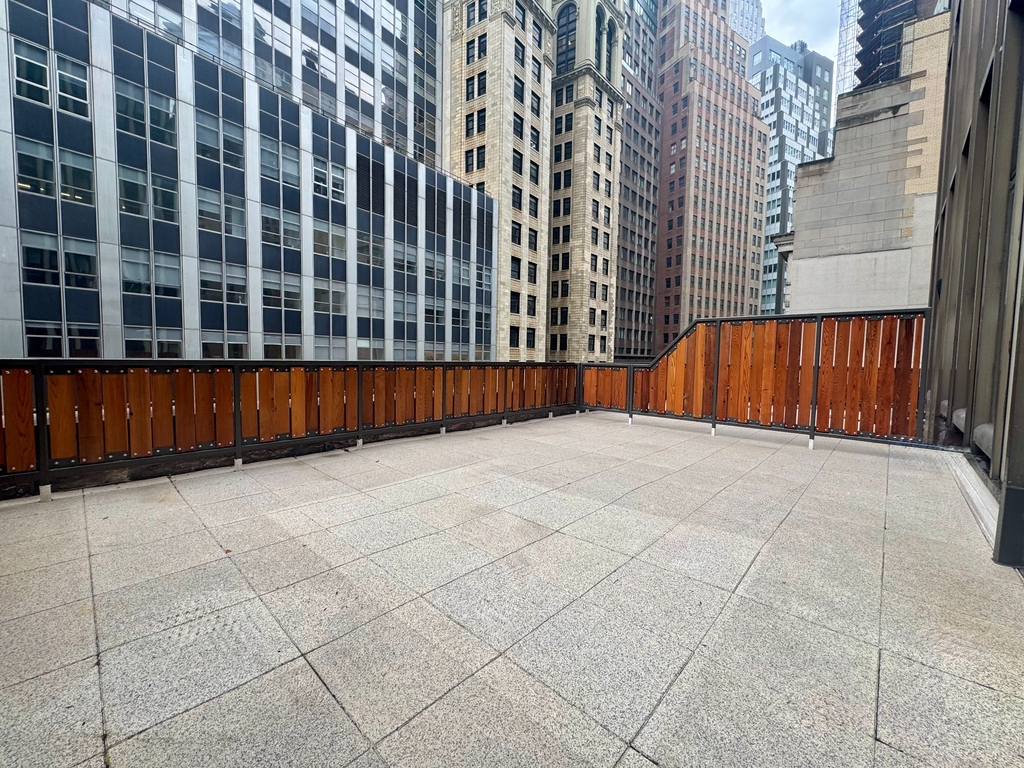 55 Broad Street - Photo 1