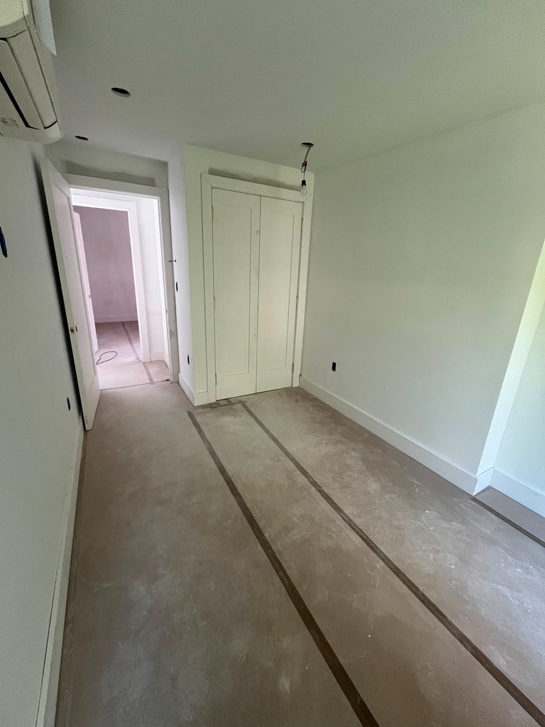 131 East 29th Street - Photo 2