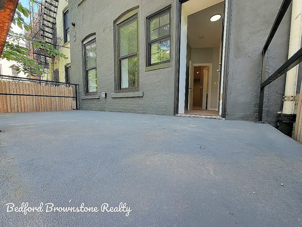 561 chauncey st. - Photo 7