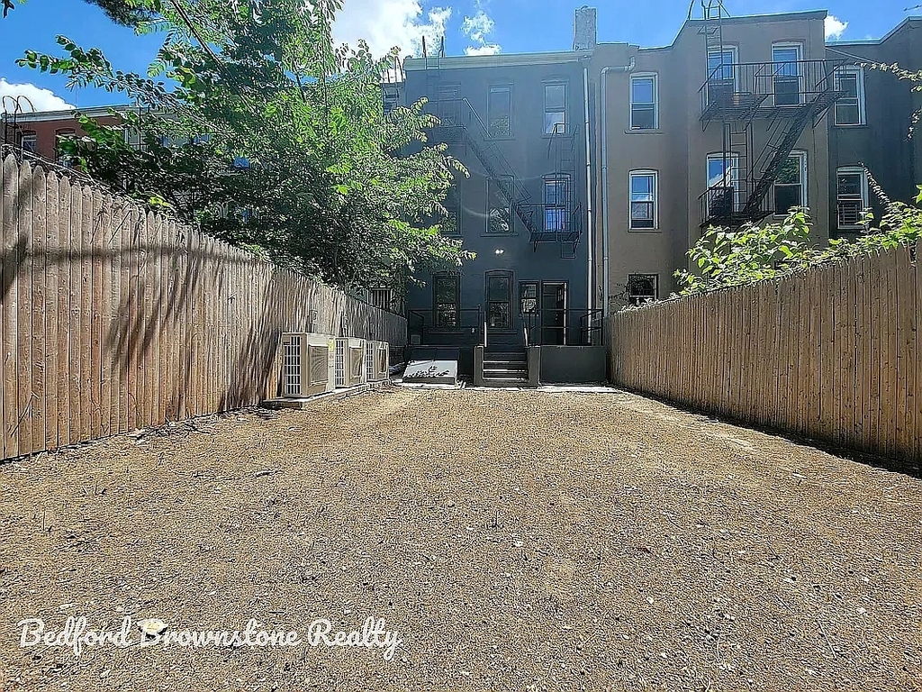 561 chauncey st. - Photo 9