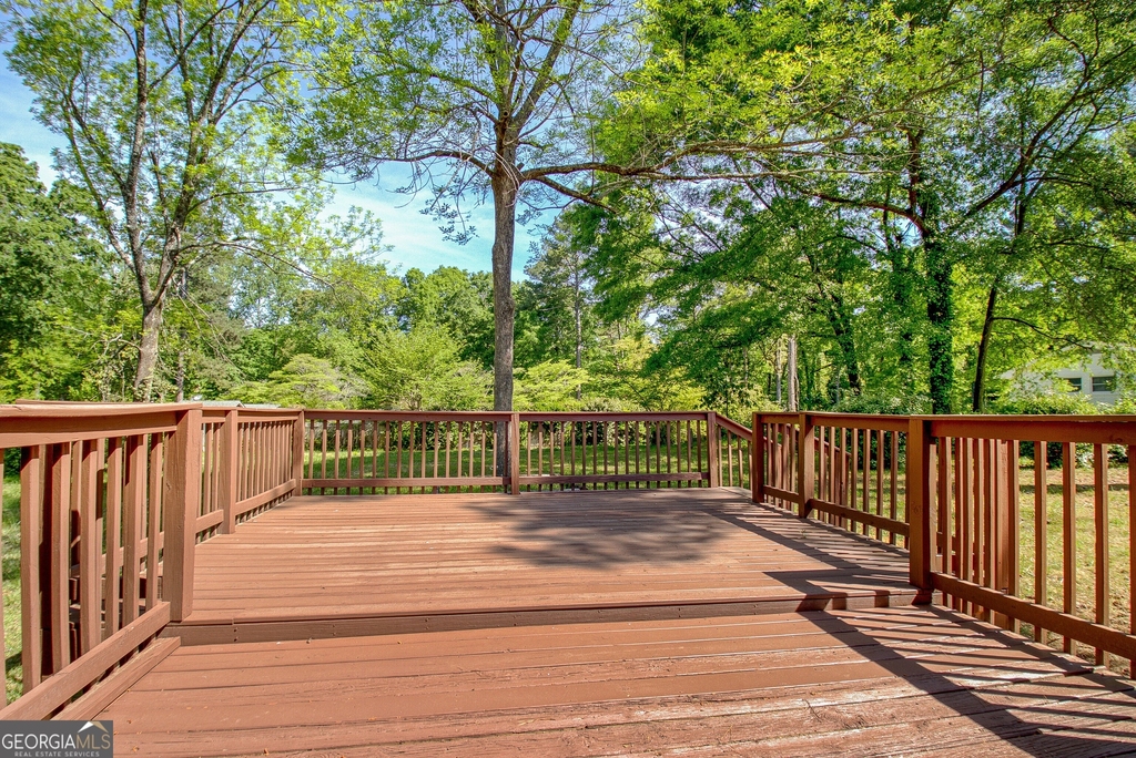 335 Kelly Drive - Photo 14