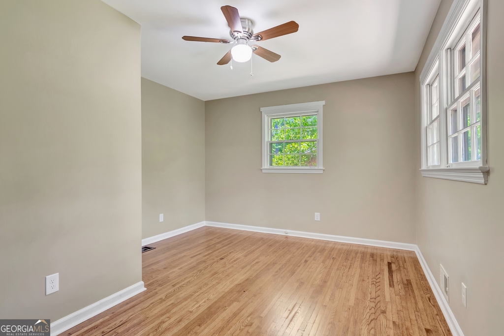 335 Kelly Drive - Photo 12