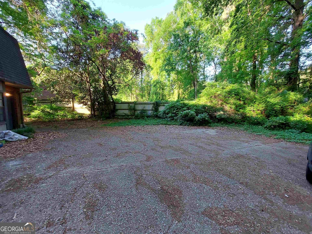 140 Hunters Lane - Photo 7