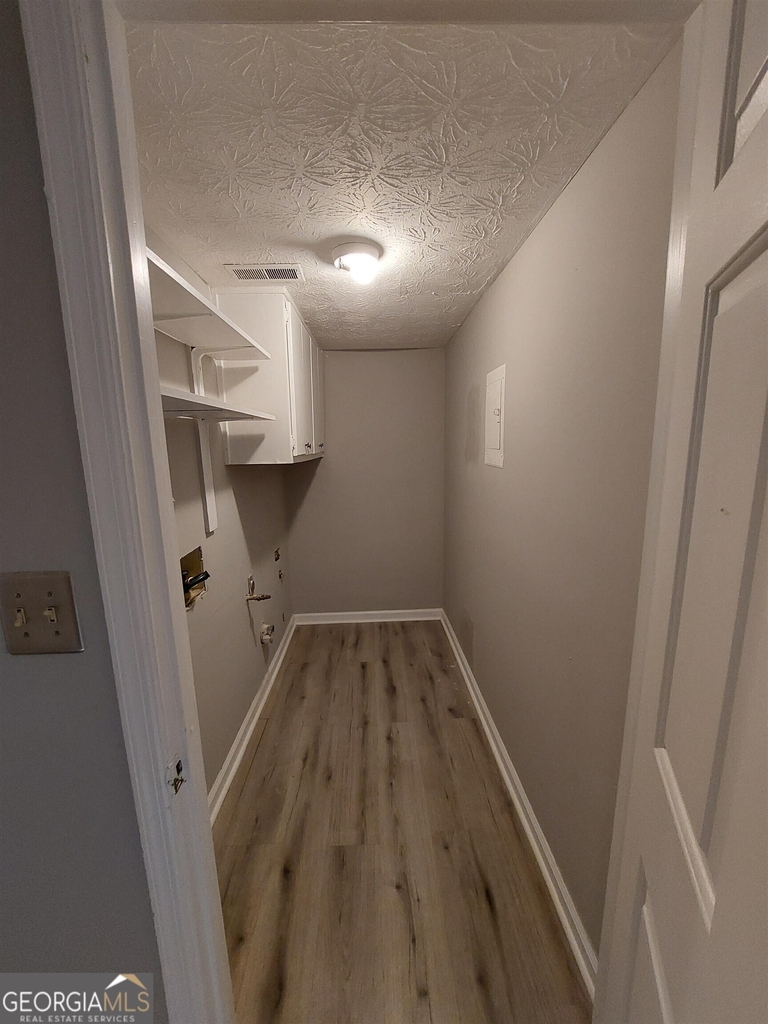 140 Hunters Lane - Photo 1