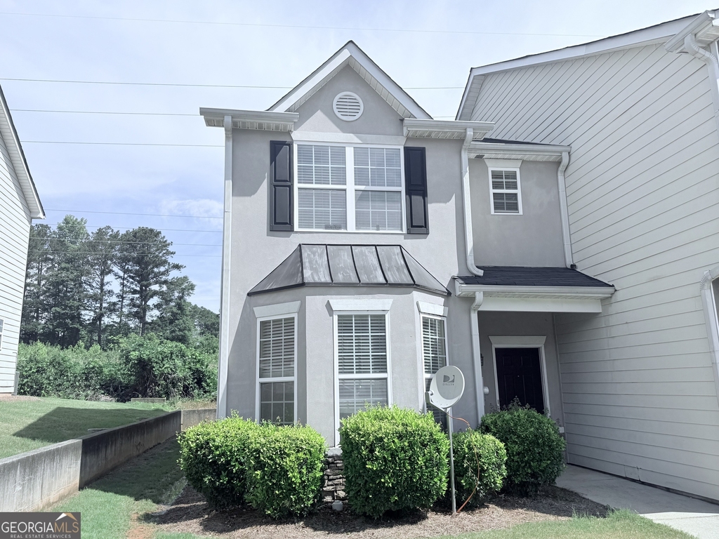 260 Commons Drive - Photo 0