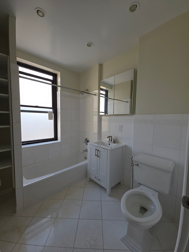 2nd Avenue - Photo 7