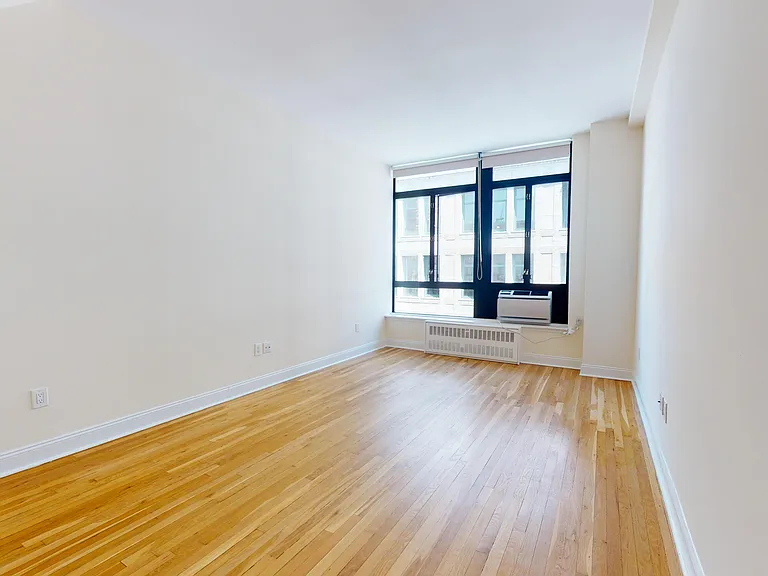 1 Astor Place - Photo 2