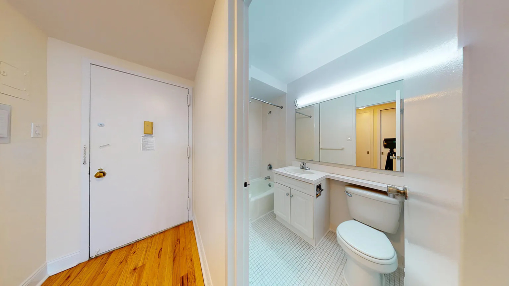 1 Astor Place - Photo 6