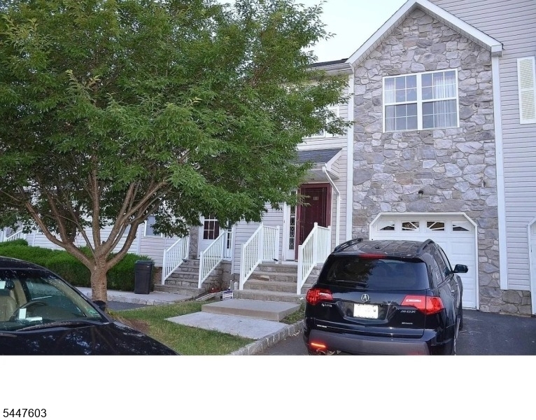 11 Jill Ct - Photo 0