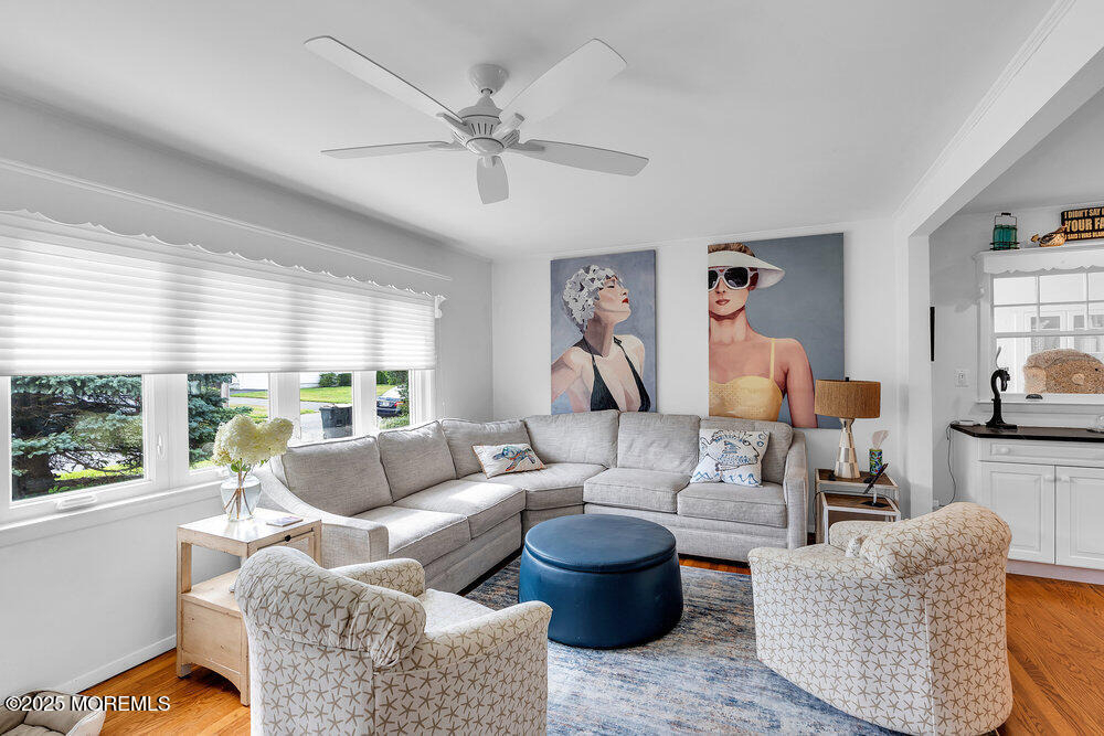407 8th Avenue - Photo 13
