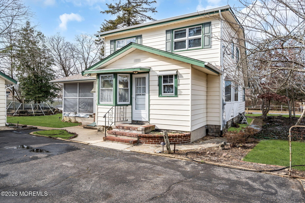 501 Cable Avenue - Photo 0