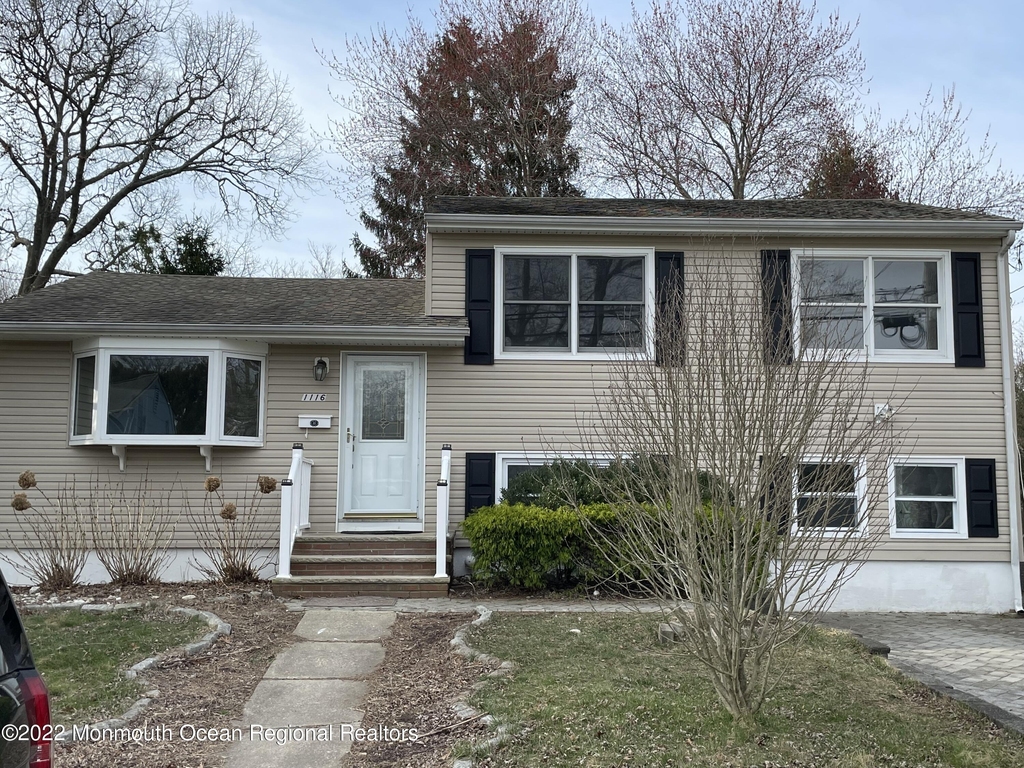 1116 Darlene Avenue - Photo 0