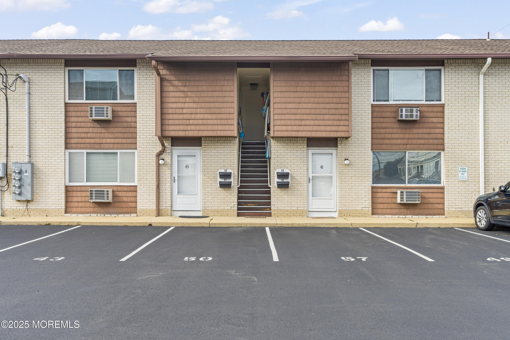 1 Osborne Place - Photo 0