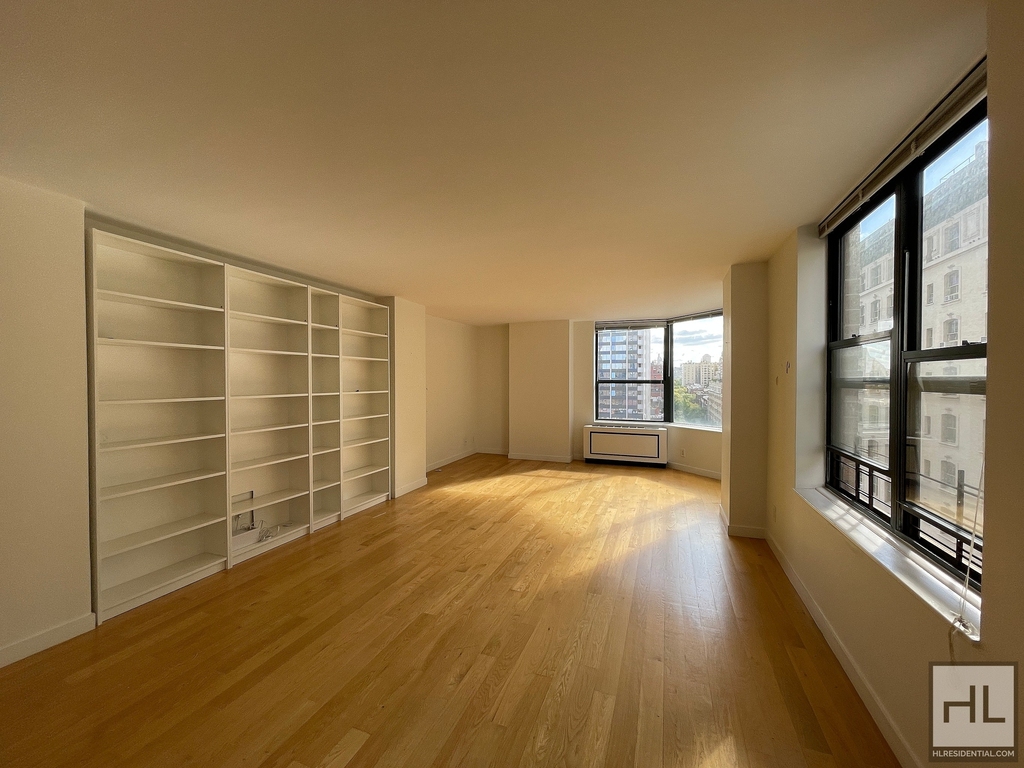 West 87th Street - Photo 3