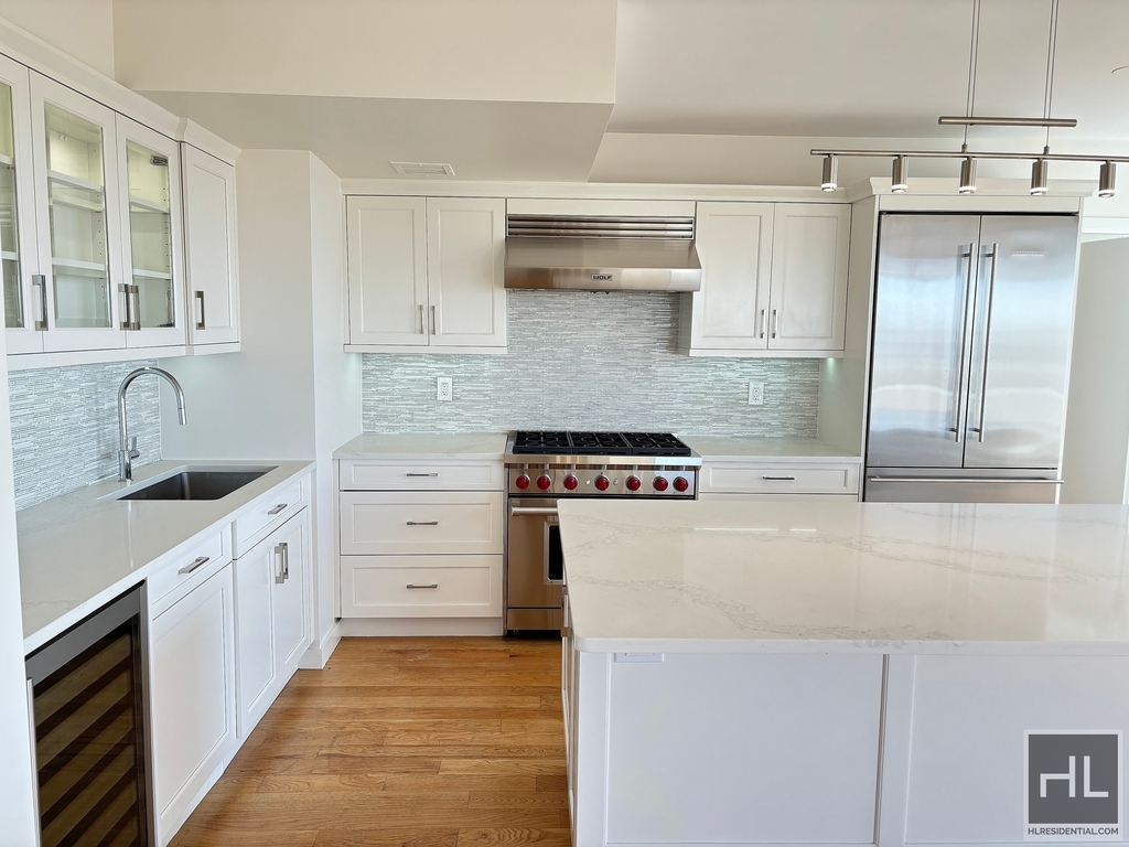West 87th Street - Photo 1