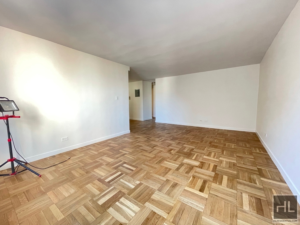 East 79th Street - Photo 1