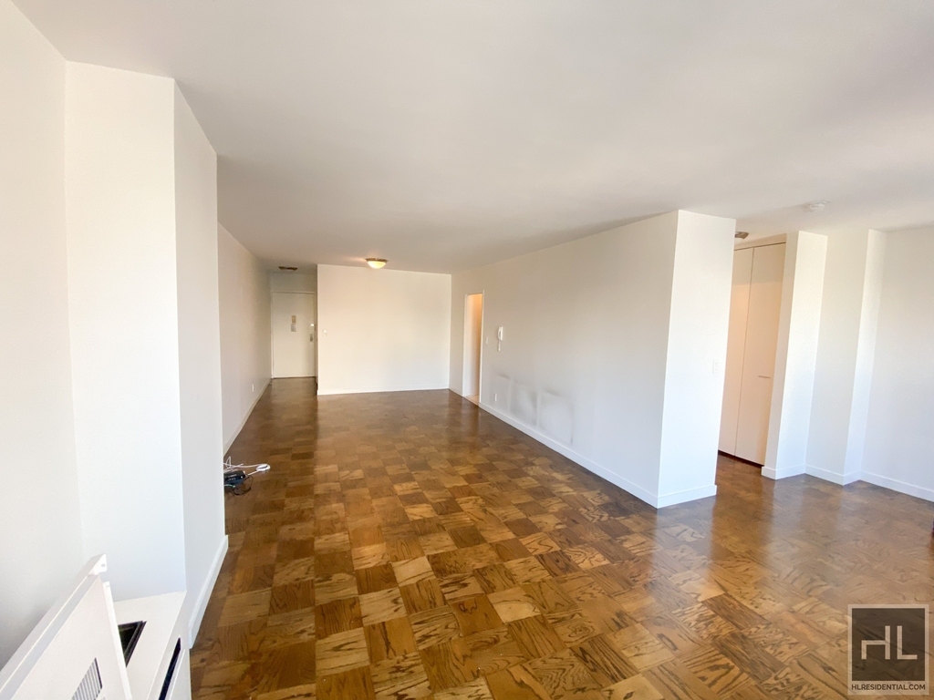 West 87th Street - Photo 1