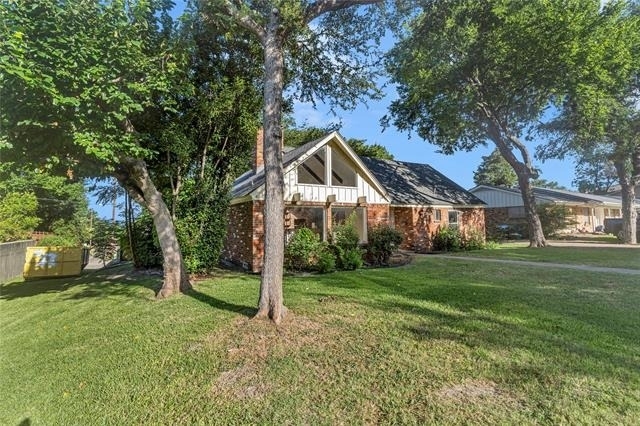 508 Whittle Way - Photo 3