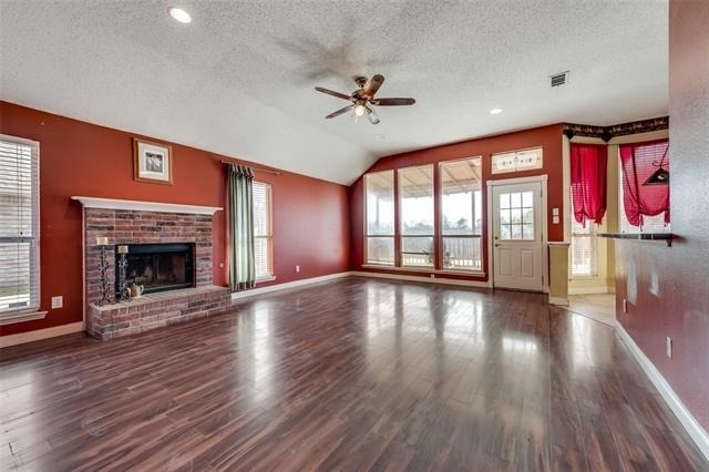 521 Brazos Street - Photo 3