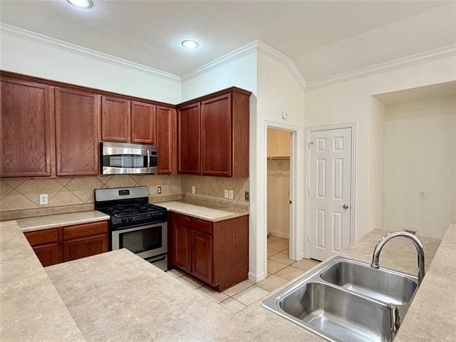 211 Parakeet Drive - Photo 3