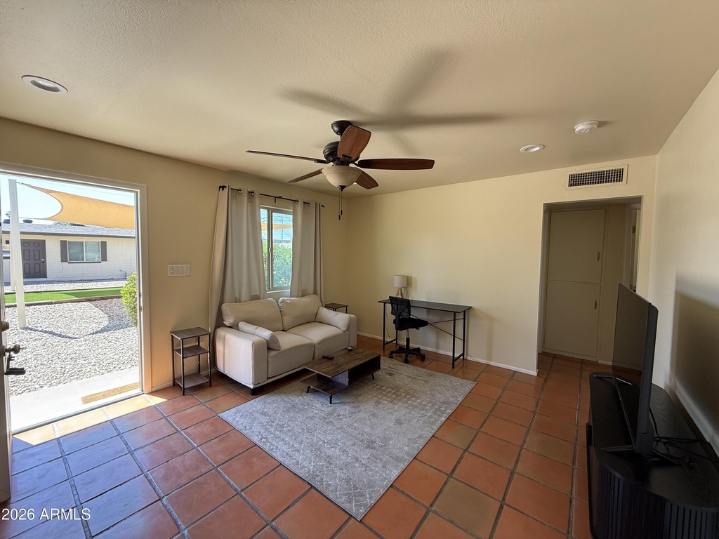 1312 1/2 W 5th Street - Photo 7