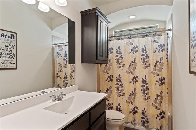 9124 Golden Hollow Lane - Photo 16