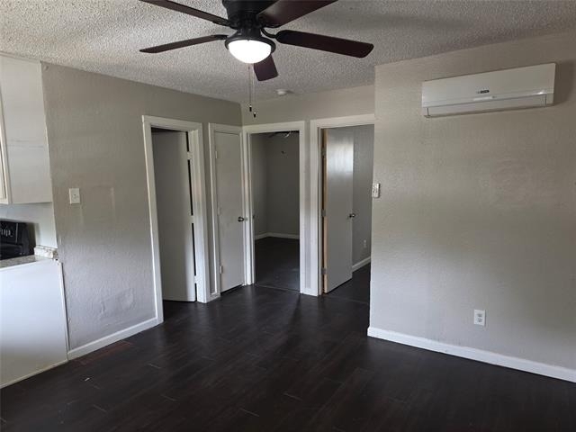 3910 Polly Street - Photo 0