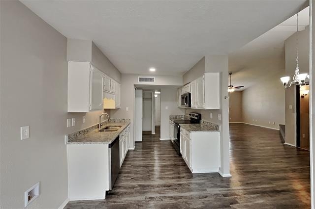 1309 Crestview Drive - Photo 3