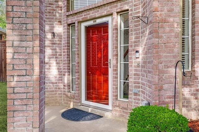2505 Lakeshore Drive - Photo 1
