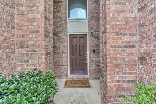 2736 Maple Creek Drive - Photo 5