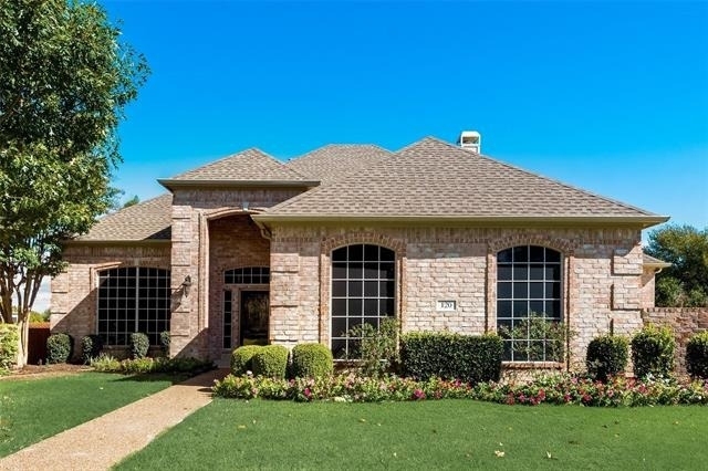 120 Cambridge Court - Photo 1