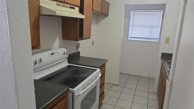 1627 Windsong Lane - Photo 2