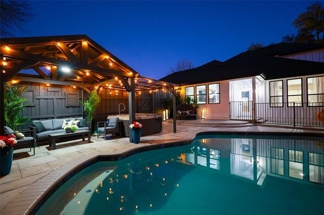 529 Pebblecreek Drive - Photo 0