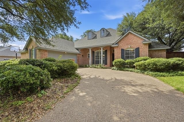 3318 Summergrove Drive - Photo 0