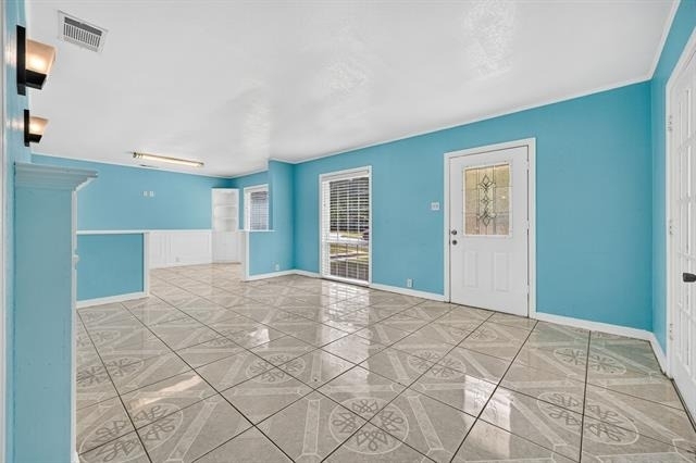 907 Buckalew Street - Photo 2