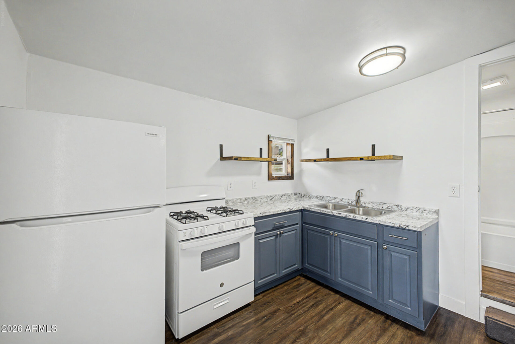 317 N Elm Street - Photo 29