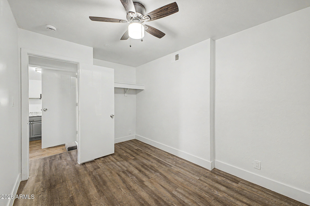 317 N Elm Street - Photo 12