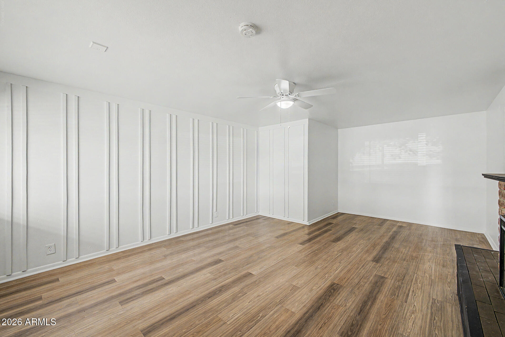 317 N Elm Street - Photo 5