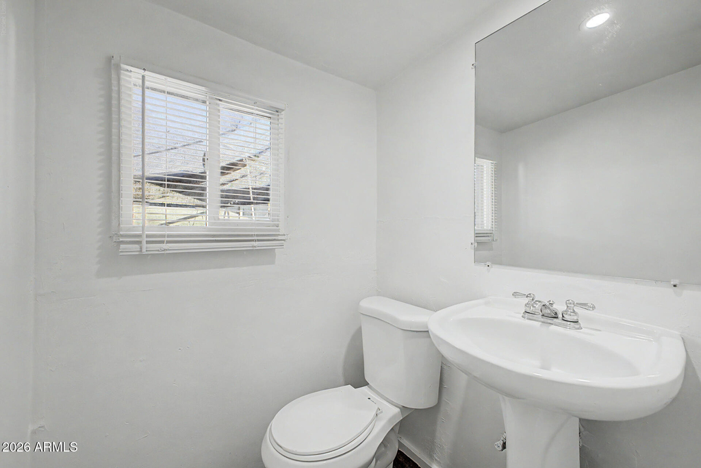 317 N Elm Street - Photo 18
