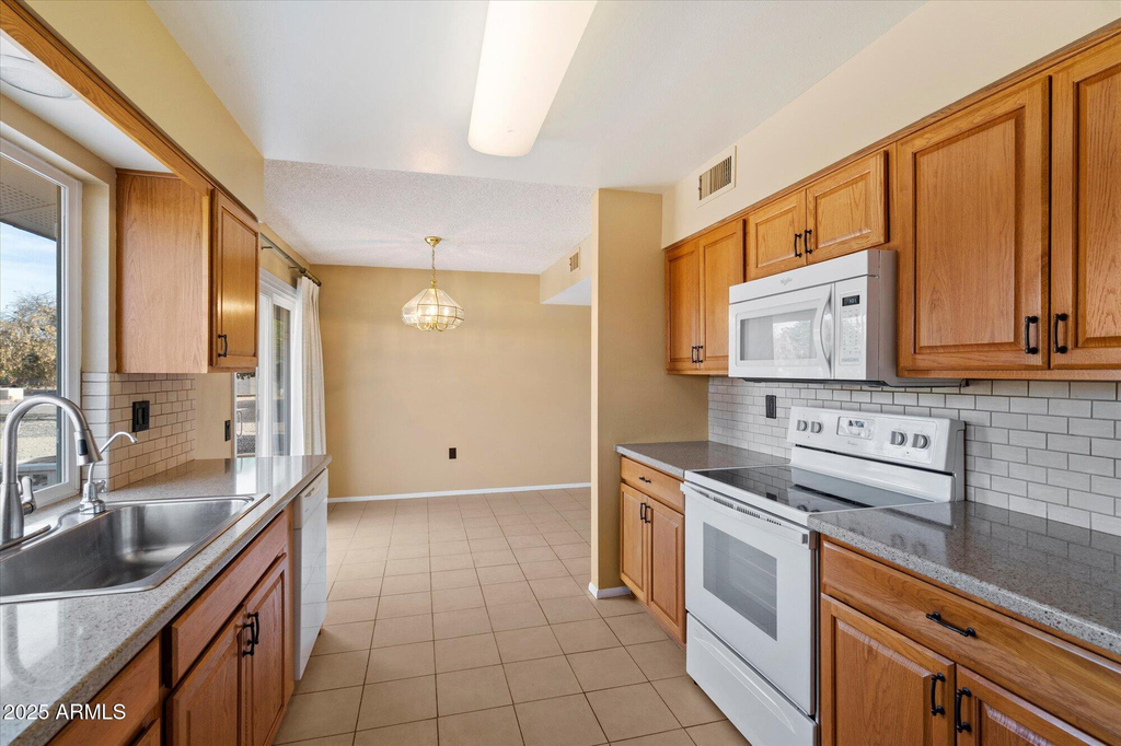 10528 W Tumblewood Drive - Photo 1