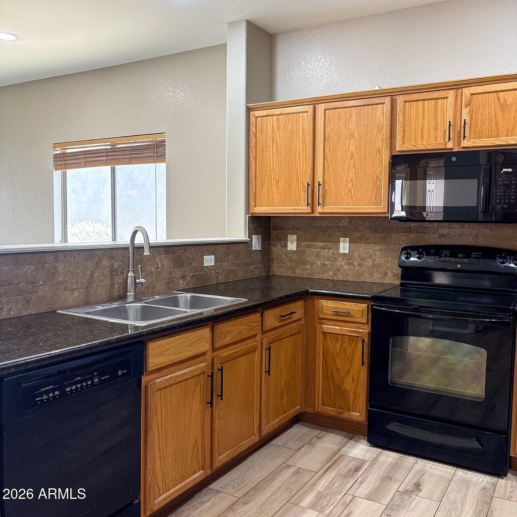 30239 N Bobcat Way - Photo 2