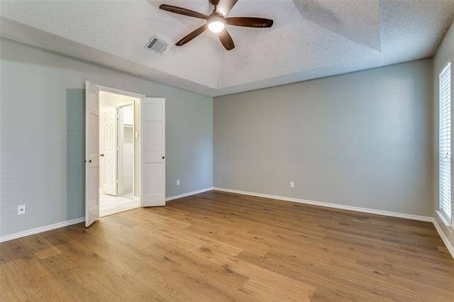 8 Winding Creek Court - Photo 10