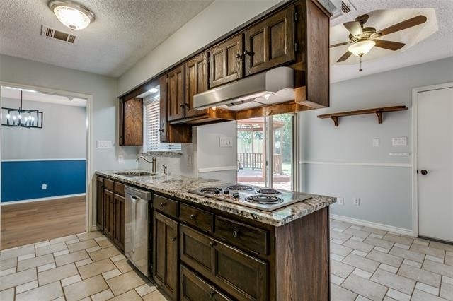 8 Winding Creek Court - Photo 5