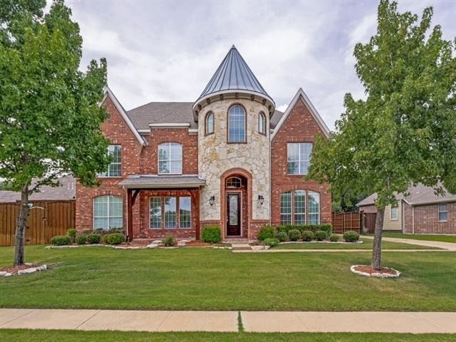 729 Driftwood Drive - Photo 0
