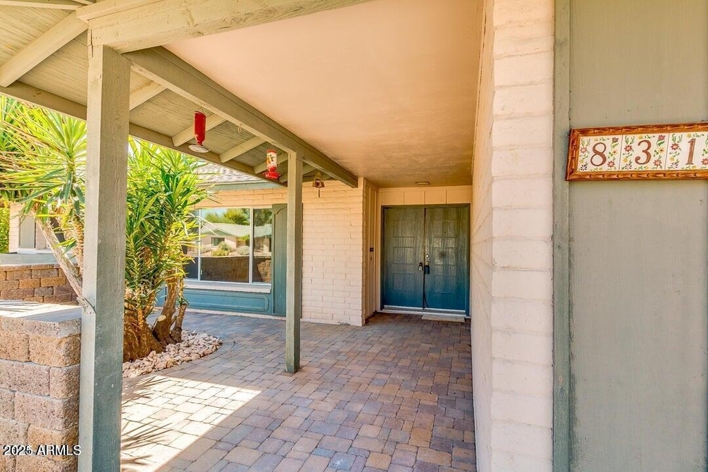 831 E Stephens Drive - Photo 3