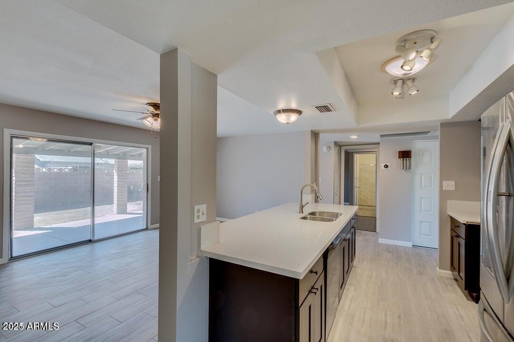 831 E Stephens Drive - Photo 8