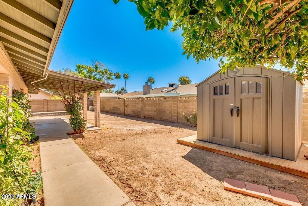 831 E Stephens Drive - Photo 20